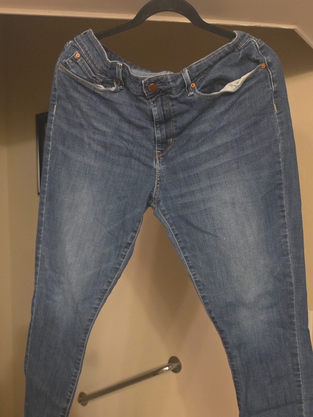 Signature by Levi Strauss Blue Denim Jeans with Tan Patch